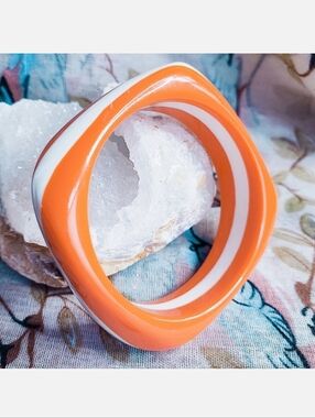 Creamy Coral White Striped Square Asymmetrical Vintage Lucite Bangle Bracelet